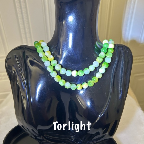 Persian Chalcedony 8mm Stretchable Necklace - Picture 4 of 4